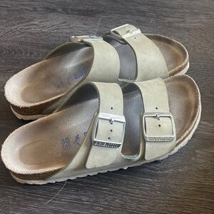 Birkenstock 38 245 light green sandal